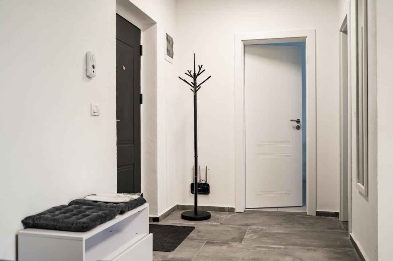 Modern Apartment In Dumbravita Dumbravita  외부 사진